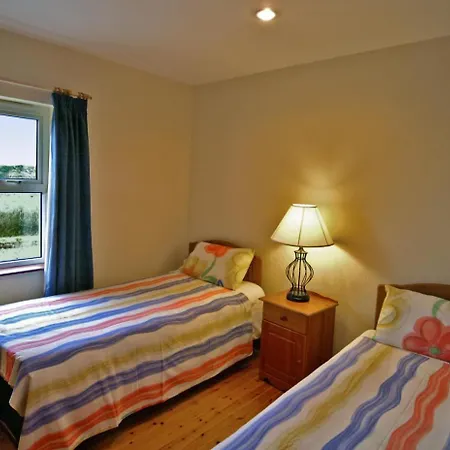 3 Bed In Oc-i077 * Goleen